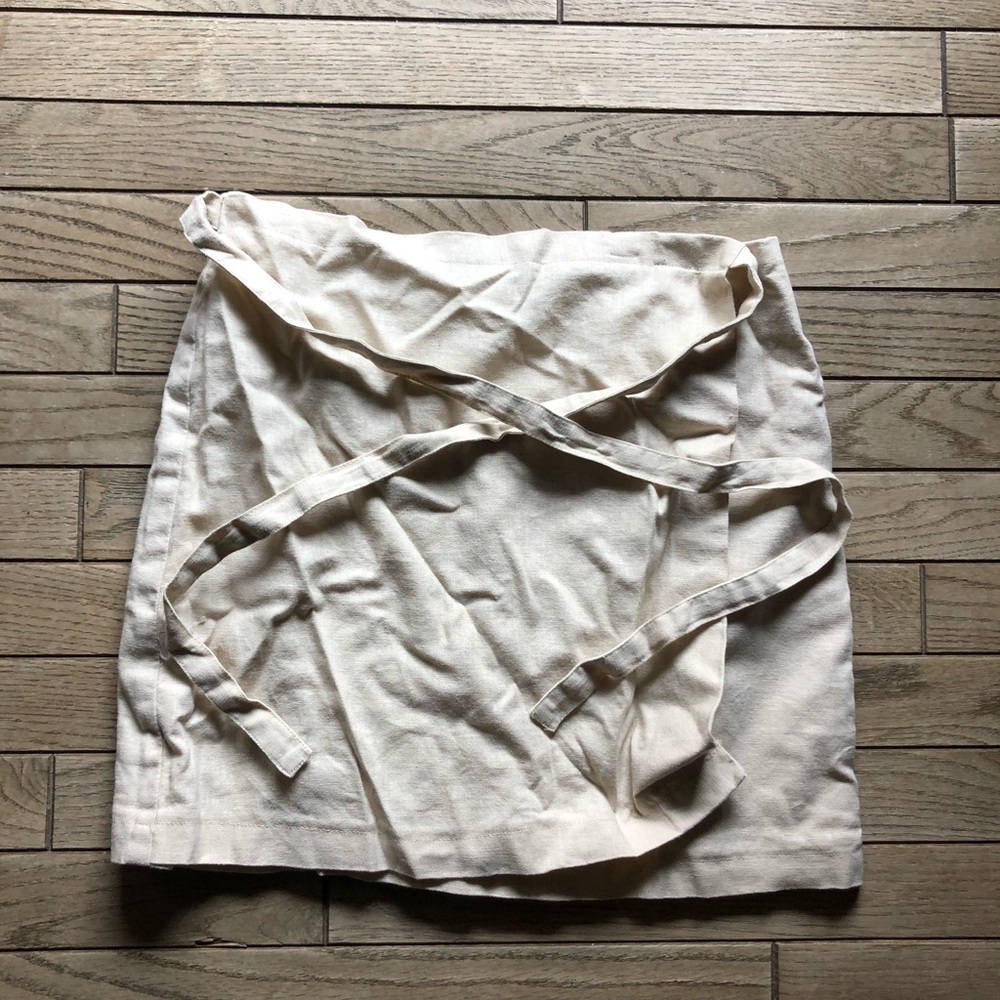 Forever 21 linen wrap mini skirt size M